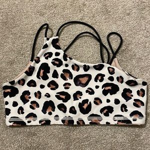 BMvmt BUTI Yoga Activewear Bra
